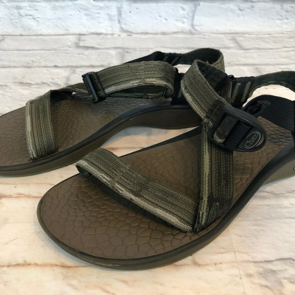 chaco minimalist sandal
